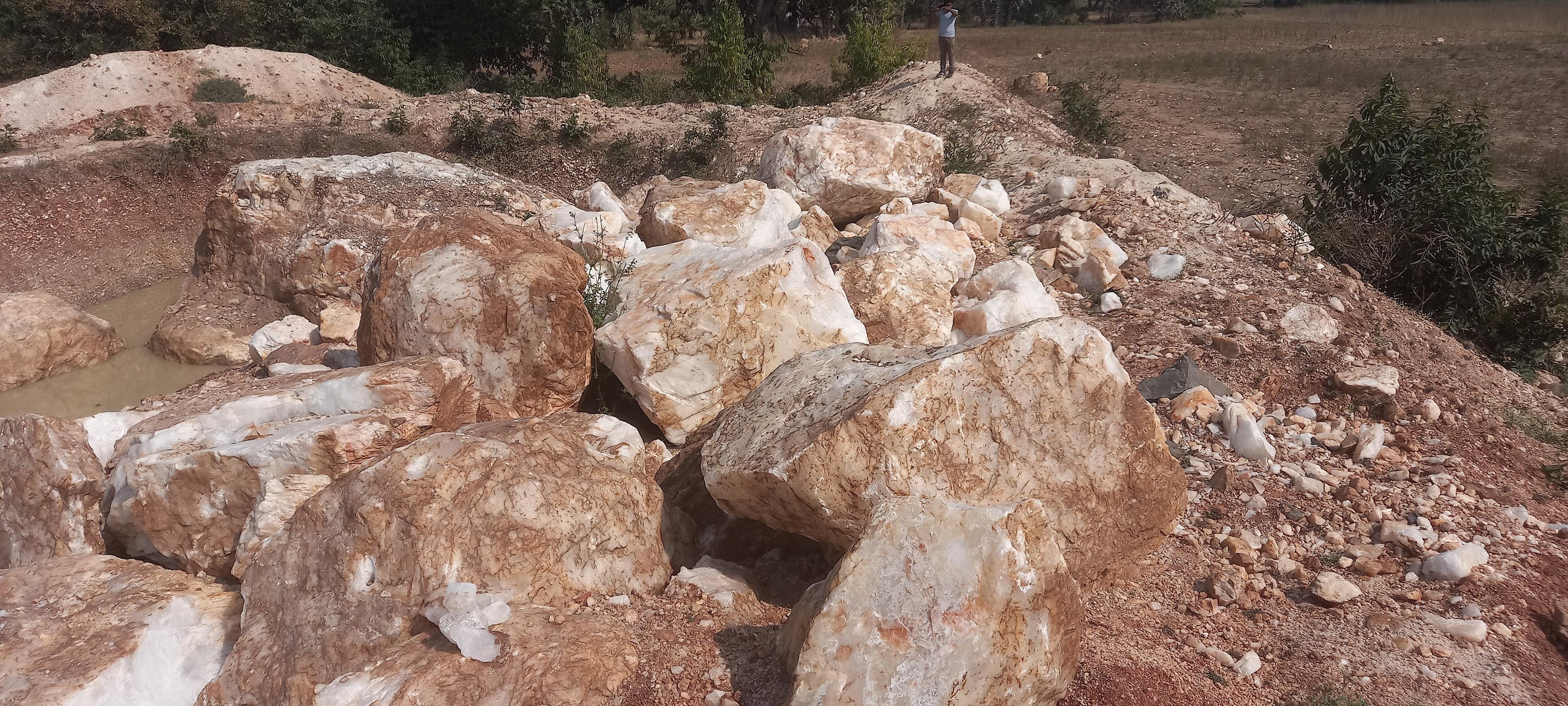 A Grade Quartz Boulders