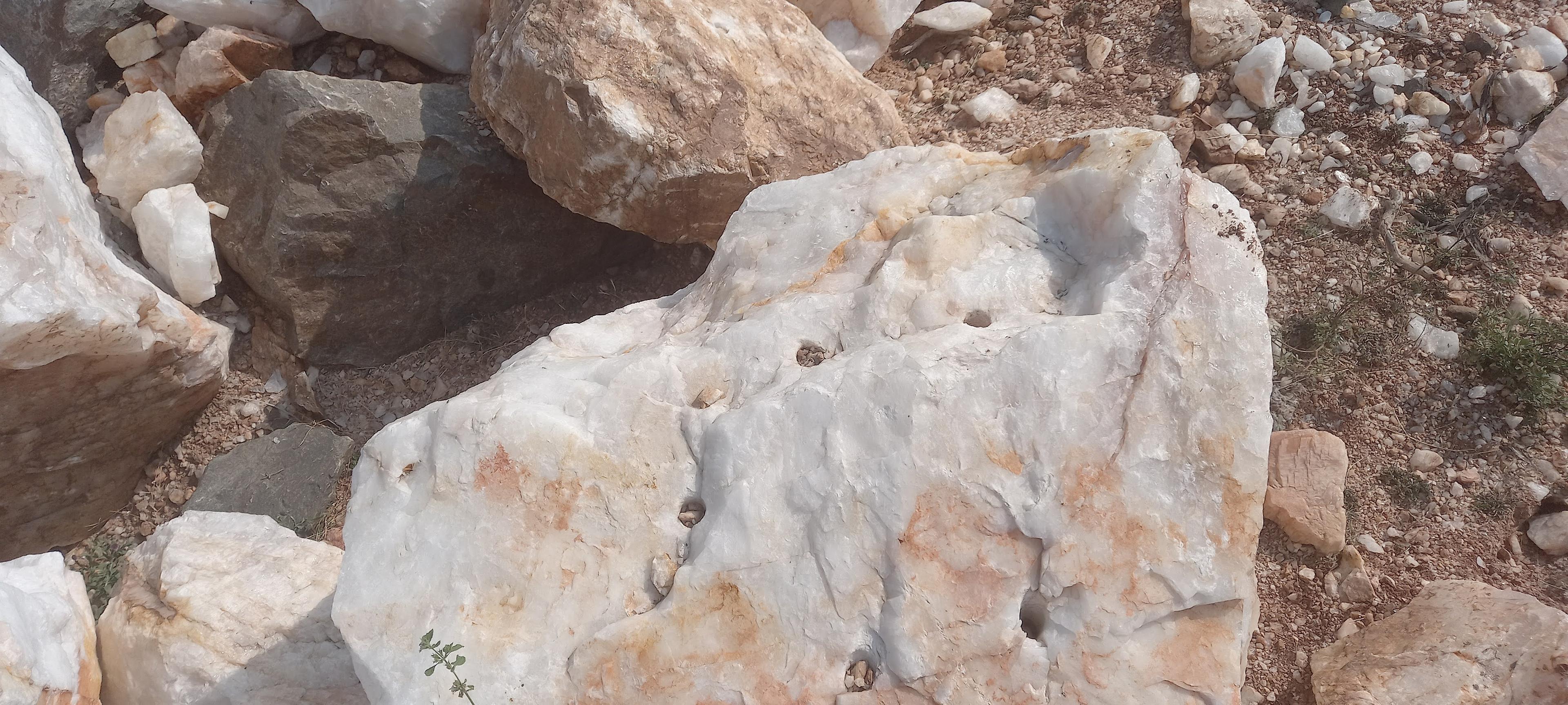 A Grade Quartz Boulders