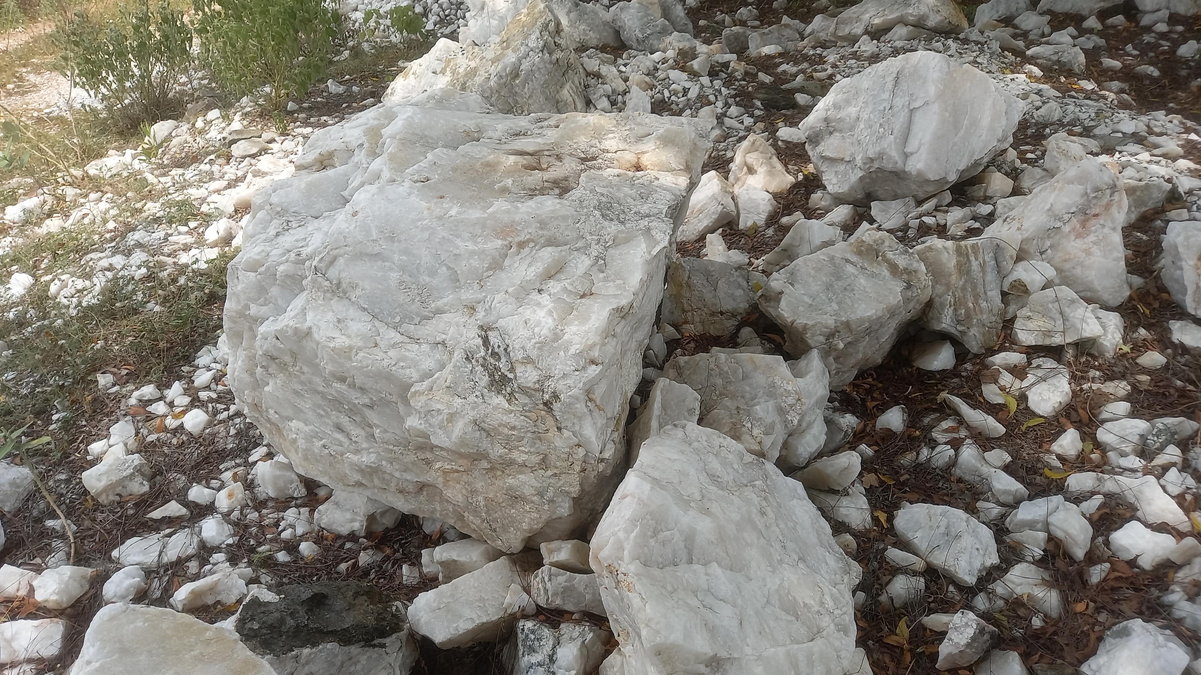 A Grade Quartz Boulders