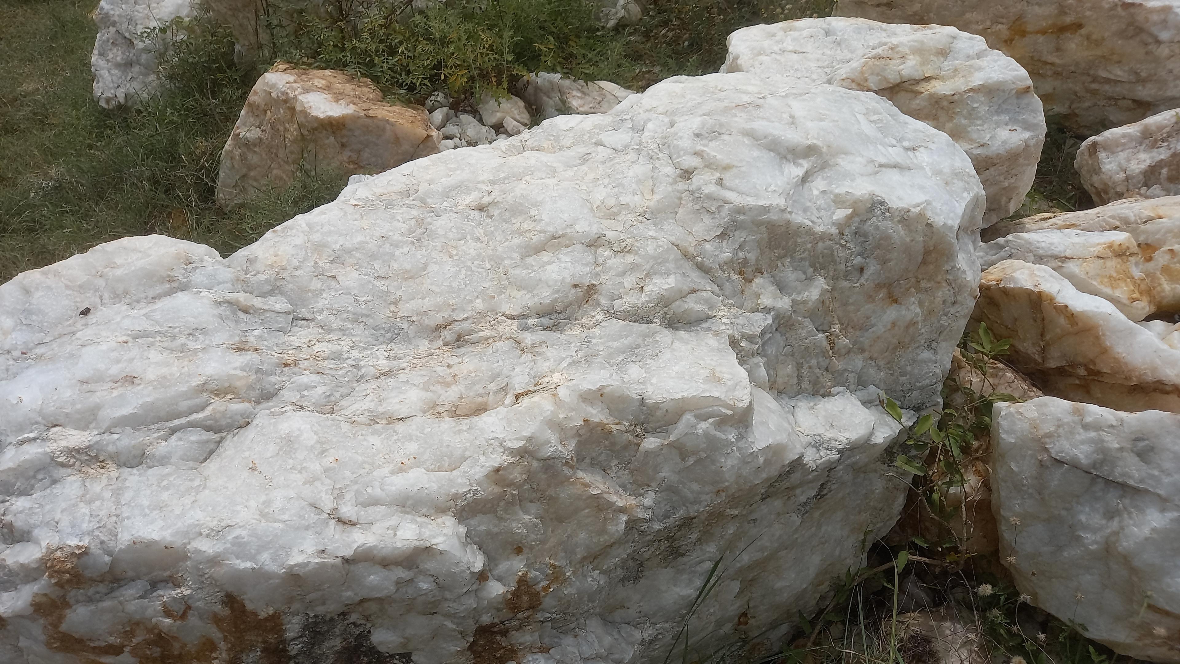A Grade Quartz Boulders